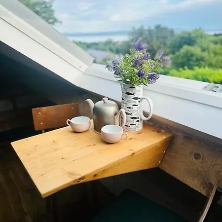 Holiday home The Lough View Annex *