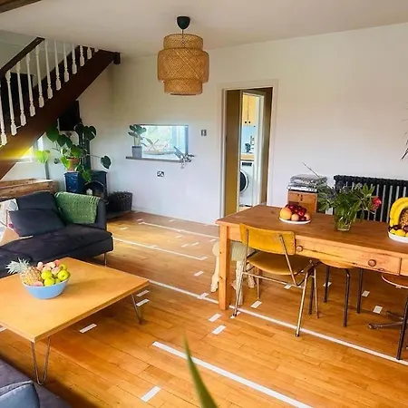 بيت للعطل The Lough View Annex