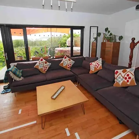 Holiday home The Lough View Annex *