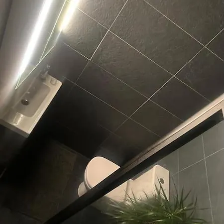 The Lough View Annex بيت للعطل موفيل