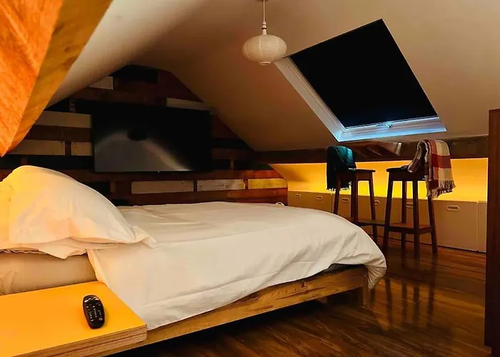 The Lough View Annex