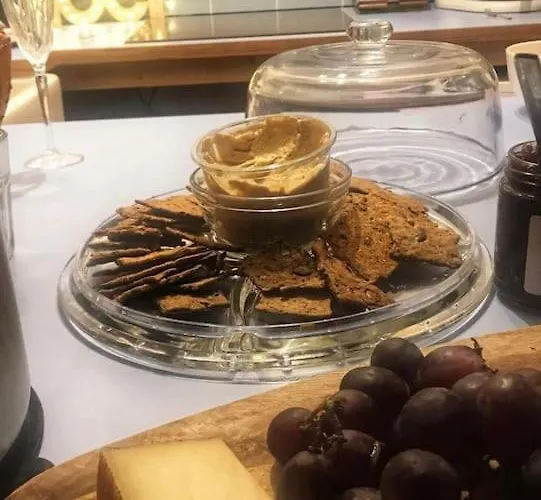 The Lough View Annex * Moville