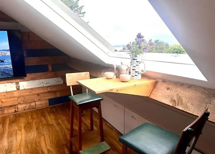 The Lough View Annex *